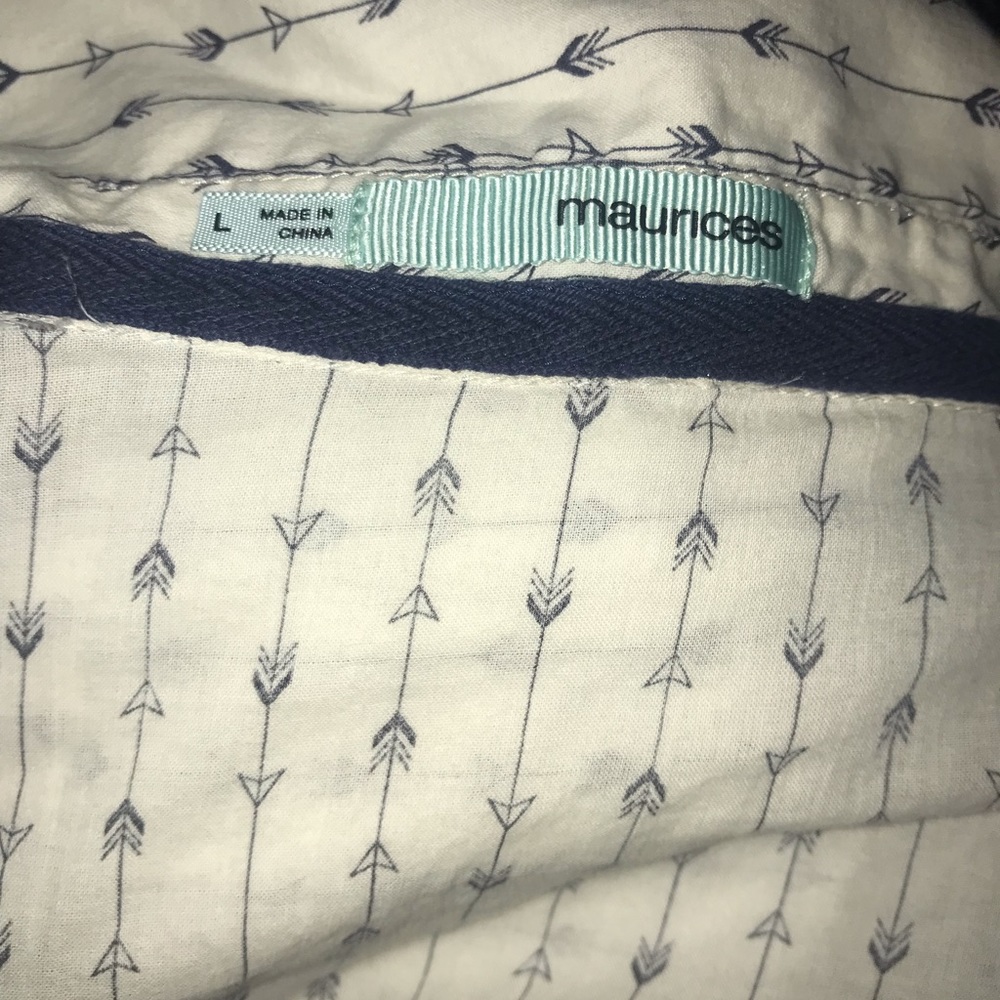 Long sleeve button top - Picture 2 of 2